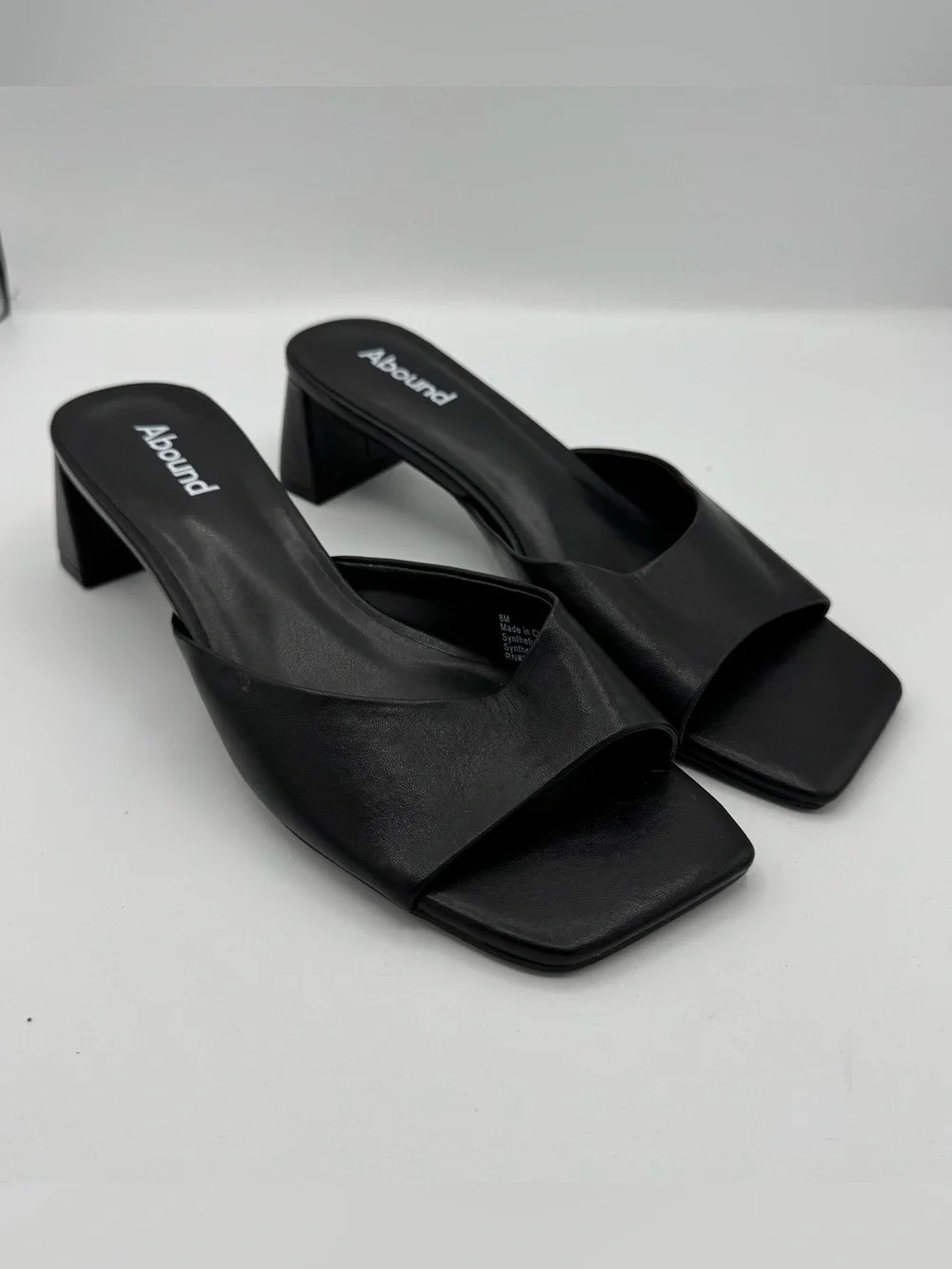 NEW Abound Erica Black Block Heel Square Toe Slide Sandals size 8 90’s vibe